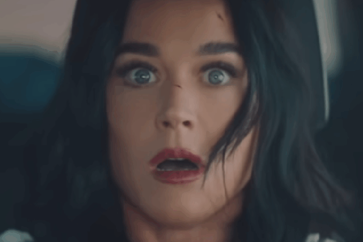 Katy Perry lança novo clipe e fãs veem indiretas sobre traição de Orlando Bloom
