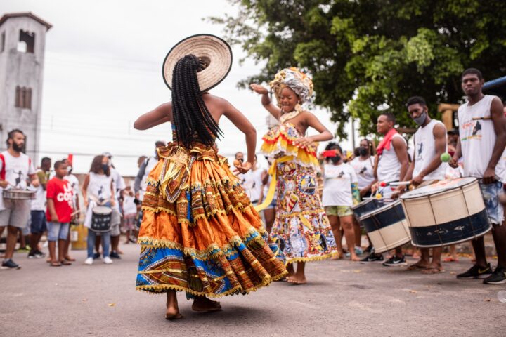 Ilê Aiyê e Pagode do Muniz fazem show gratuito na Caminhada da Consciência Negra em Sussuarana