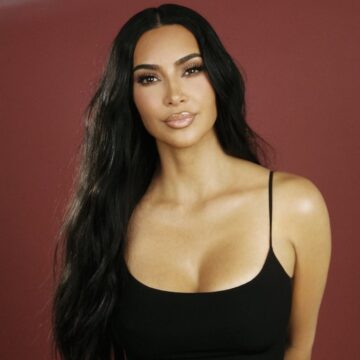 Kim Kardashian desembarca no Brasil com time de atrizes de Hollywood; saiba mais