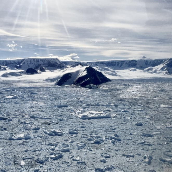 Geleira na Antártida perde 8 km de gelo em dois meses; entenda os impactos