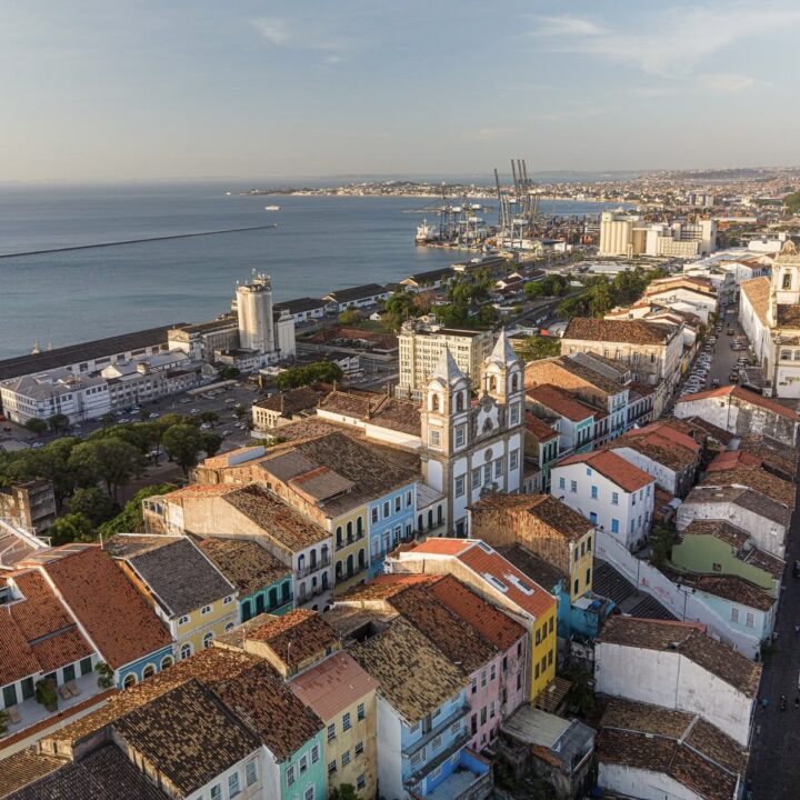 Bahia bate recorde histórico de turistas estrangeiros e lidera crescimento no Nordeste