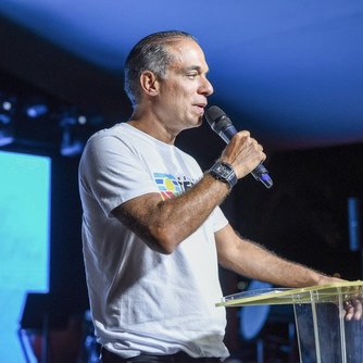 PF prende sócio baiano do Banco Master, Augusto Lima