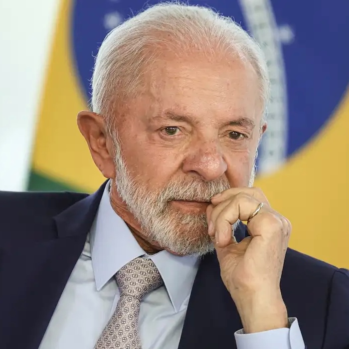 Lula sanciona lei que veta linguagem neutra em órgãos públicos