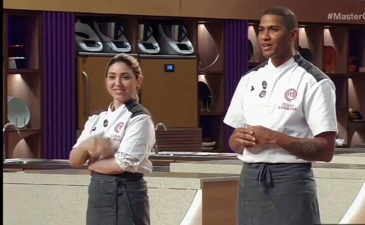 Ítalo e Luiza, representantes da Bahia, são eliminados do MasterChef Confeitaria
