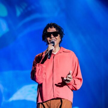 Djavan celebra 50 anos de carreira com turnê especial; Salvador está no roteiro