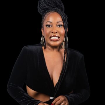 ‘E Eu Com Tudo Isso?’: Tia Má apresenta nova temporada do seu espetáculo solo em Salvador