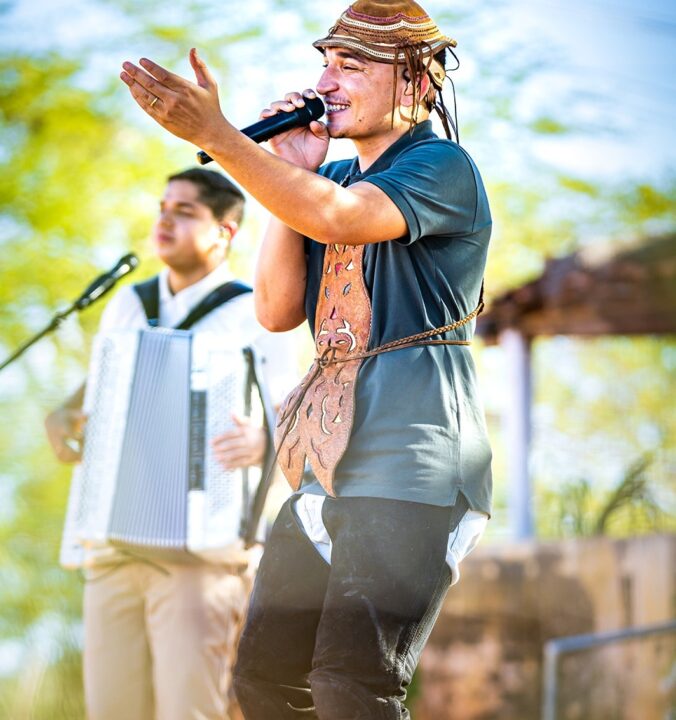 João Gomes fala sobre planos de aumentar a família e de morar no Rio: “Do jeito que Deus quer”