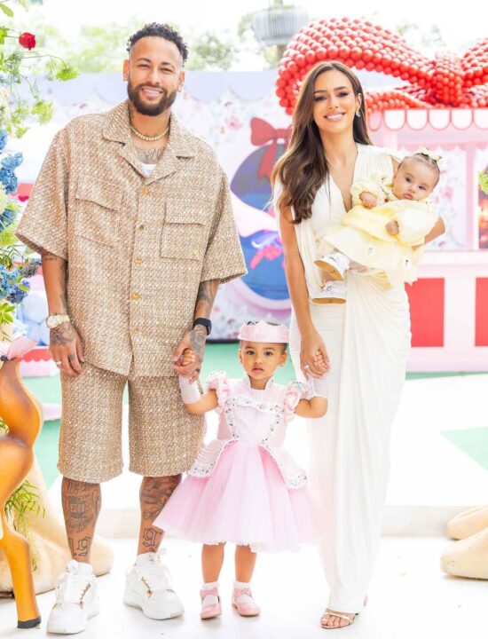 Bruna Biancardi compartilha registro fofo das filhas Mavie e Mel: “Juntas”