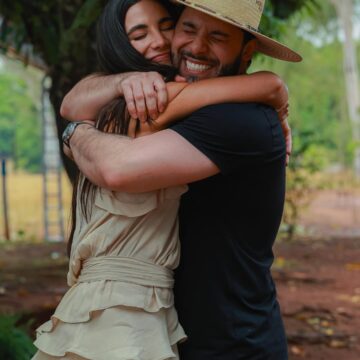 Murilo Huff fala sobre escolha do local de casamento com Gabriela Versiani: “Carinho imenso por esse lugar”
