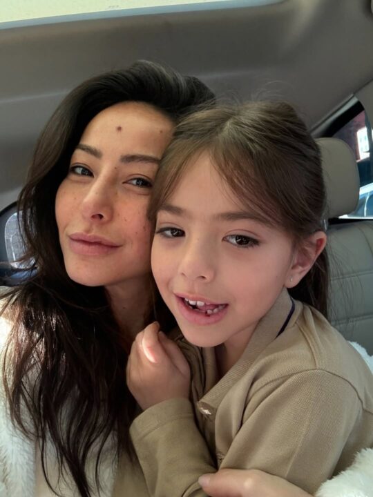 Sabrina Sato desabafa sobre problema de saúde da filha Zoe: “Três noites sem dormir”