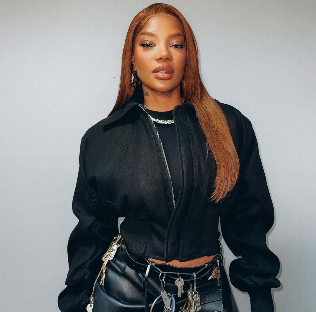 Após desabafo sobre ataques sofridos pela família, Ludmilla compartilha clique raro da filha Zuri; veja