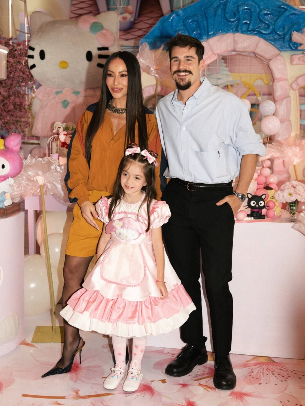 Nicolas Prattes emociona ao falar sobre relação com filha de Sabrina Sato: “Jornada mais importante da minha vida”