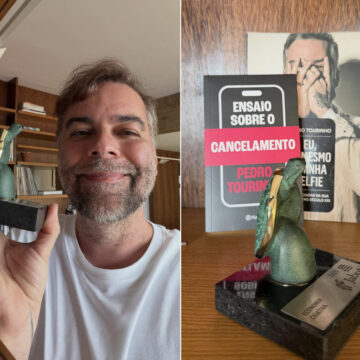 Pedro Tourinho posa com troféu do Prêmio Jabuti e celebra: “Estudar, pensar, criar e compartilhar vale a pena”