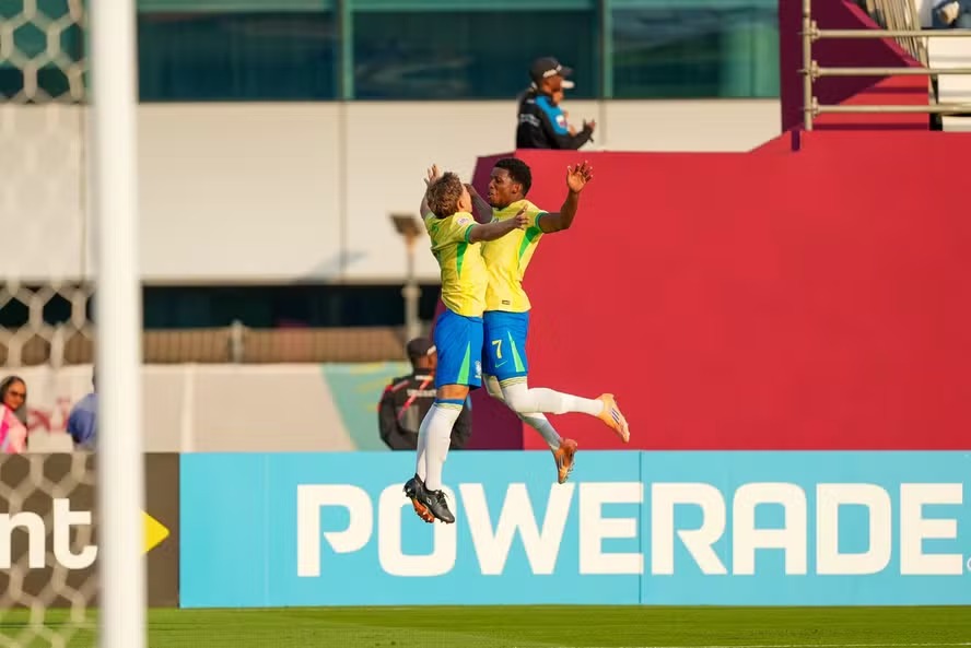 Dupla do Bahia brilha e Brasil atropela Honduras na estreia da Copa do Mundo sub-17