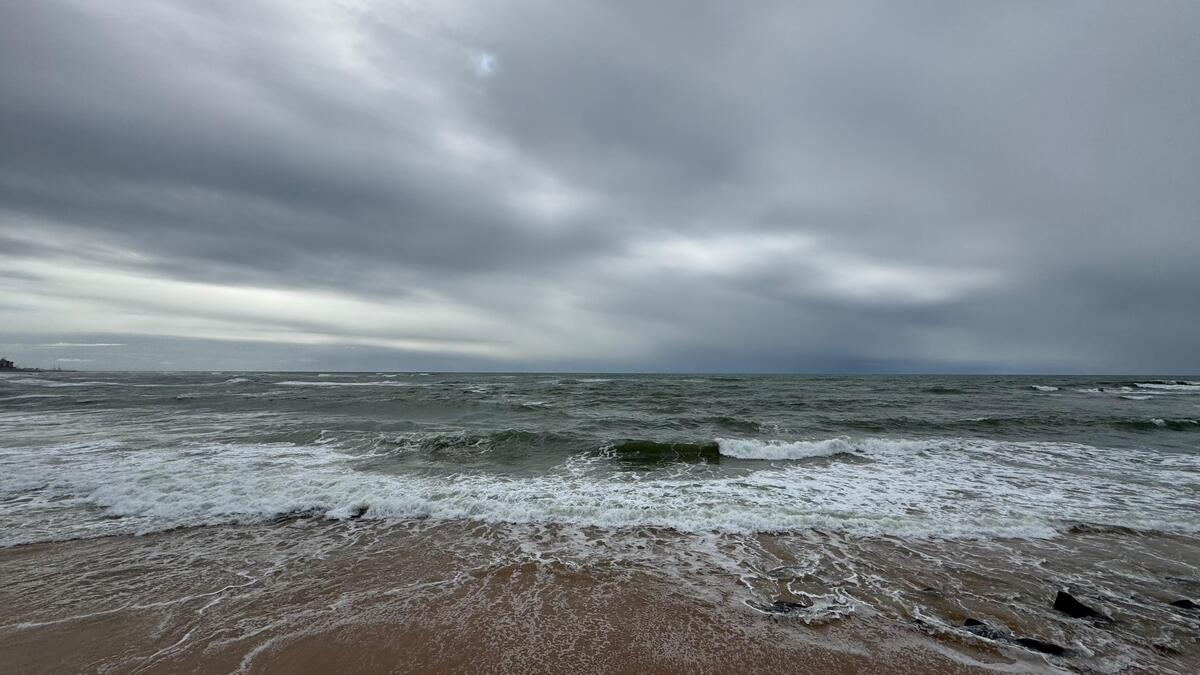 Inmet emite alerta de chuvas e ventos fortes para Bahia e mais 13 estados