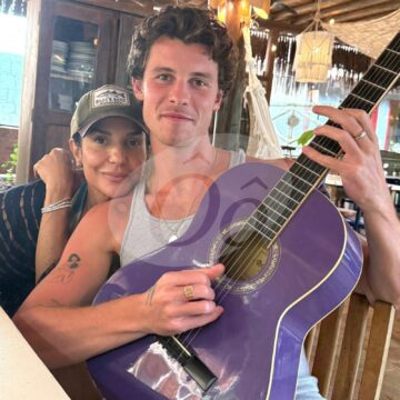 Shawn Mendes visita Ilha dos Frades, em Salvador, ao lado de Ivete Sangalo