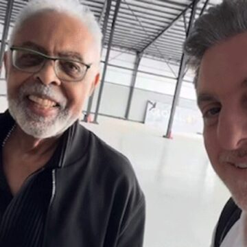 Gilberto Gil surge ao lado de Luciano Huck na COP 30: ‘Muito bem acompanhado’