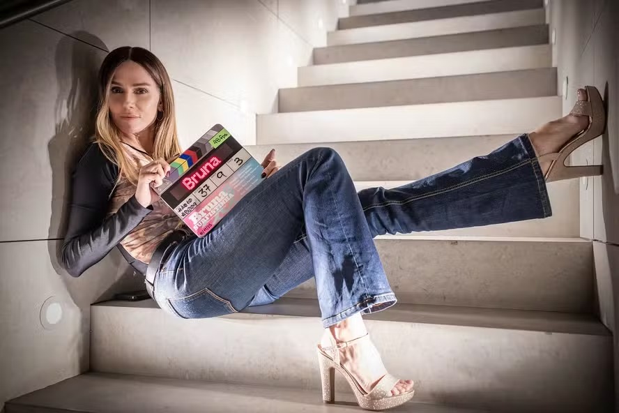 ‘Bruna Surfistinha’: Deborah Secco aparece pela primeira vez como Raquel Pacheco