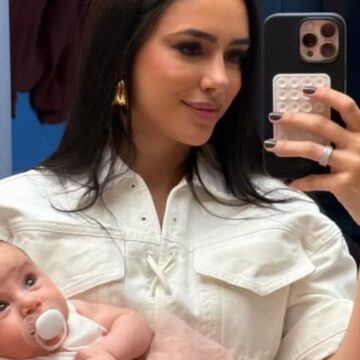 Bruna Biancardi posta clique fofo da filha caçula com Neymar em seu colo