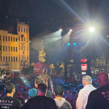 Leo Santana agradece público e explica adiamento de show após forte chuva em Salvador