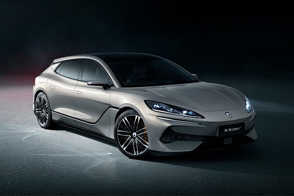 Denza: marca de luxo da BYD lança 3 carros e preços chegam a R$ 800 mil