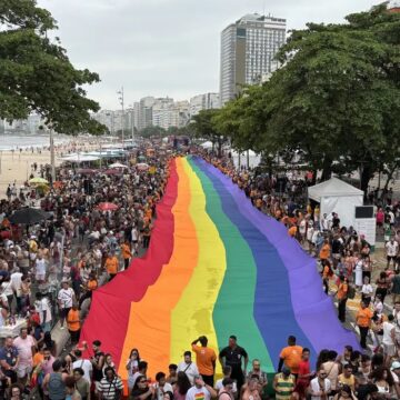 Parada do Orgulho LGBTI+ do Rio celebra 30 anos e reforça visibilidade