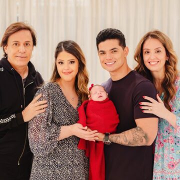 Filha de Tom Cavalcante fala sobre a maternidade e elogia o marido Cristiano Deyvid: “Participa de tudo”