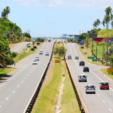 Mais de 600 mil veículos devem circular nas rodovias Bahia Norte e Litoral Norte no feriado da Consciência Negra