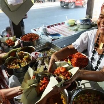 Baianas de Acarajé celebram seus mais de 300 anos com programação especial, nesta terça-feira (25), em Salvador