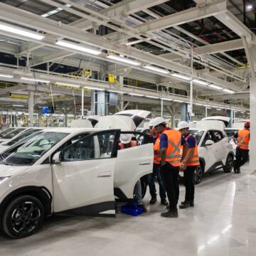 BYD inicia segundo turno em Camaçari e amplia produção da fábrica