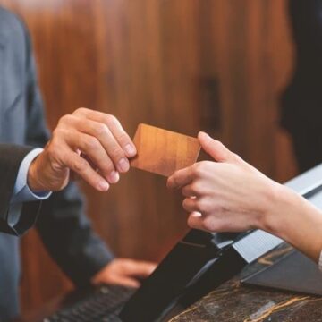 Novas regras para check-in e check-out em hotéis passam a valer em 15 de dezembro