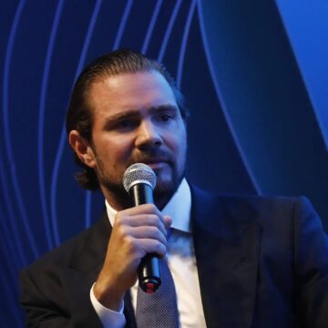 Defesa de dono do Banco Master entra com habeas corpus para tentar libertá-lo