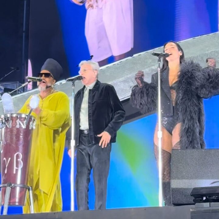 Dua Lipa canta com Caetano Veloso e Carlinhos Brown durante show em São Paulo