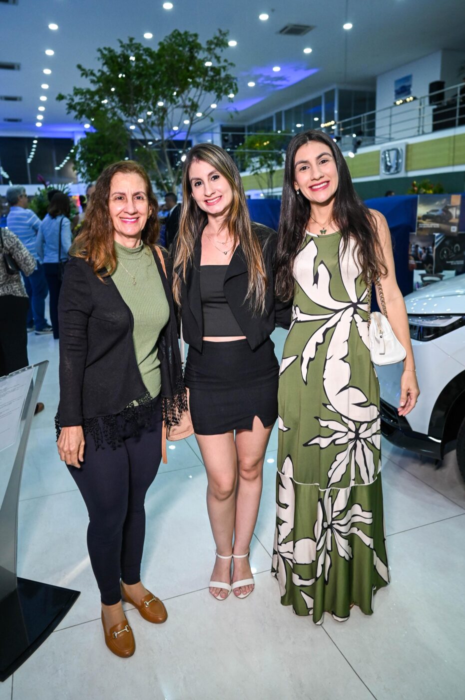 Ivete, Thaissa e Bruna Vilas Boas