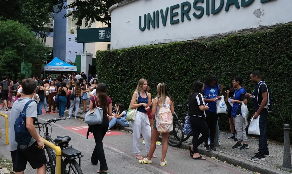 Enem 2025: candidatos fazem prova de matemática e ciências da natureza neste domingo