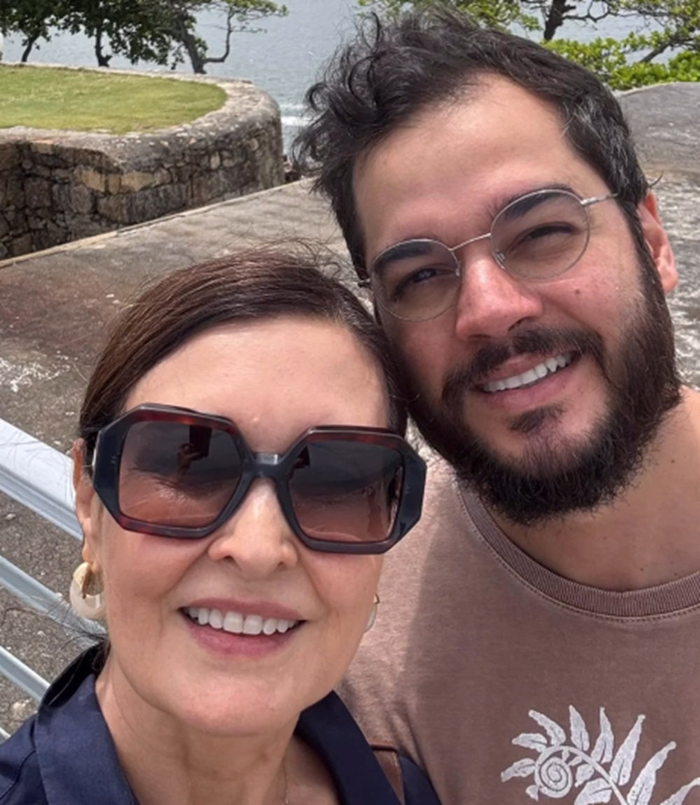 Fátima Bernardes comemora 8 anos de namoro com Túlio Gadelha: ‘Estamos sempre vivendo o momento’