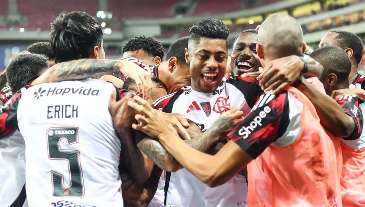 Flamengo goleia Sport e assume liderança do Brasileirão em noite de virada e rebaixamento; veja gols