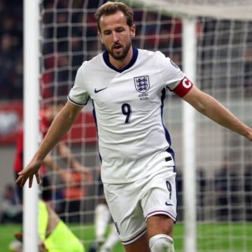 Inglaterra planeja jogadas ensaiadas no estilo NFL, revela Kane