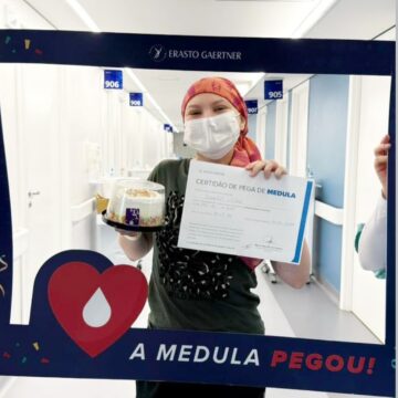 Isabel Veloso recebe alta hospitalar após transplante de medula óssea: “Gratidão”