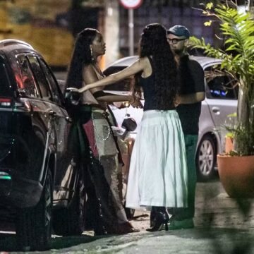 Solteira, IZA curte noitada com Marina Sena e Gominho