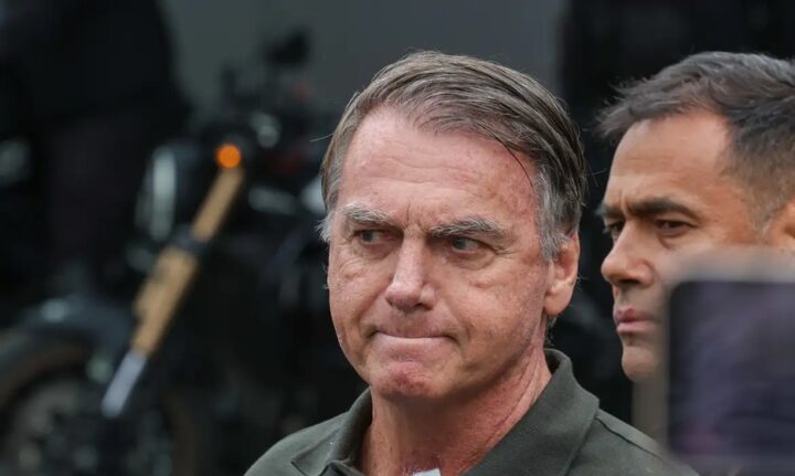 Bolsonaro passará por audiência de custódia neste domingo
