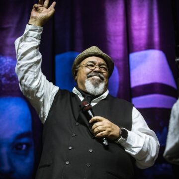 Jorge Aragão celebra 50 anos de carreira com show gratuito em Salvador