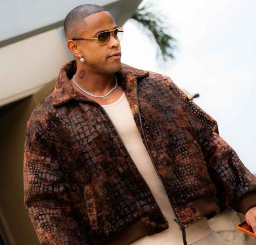 Após adiamento, Léo Santana convoca fãs para show neste domingo em Salvador