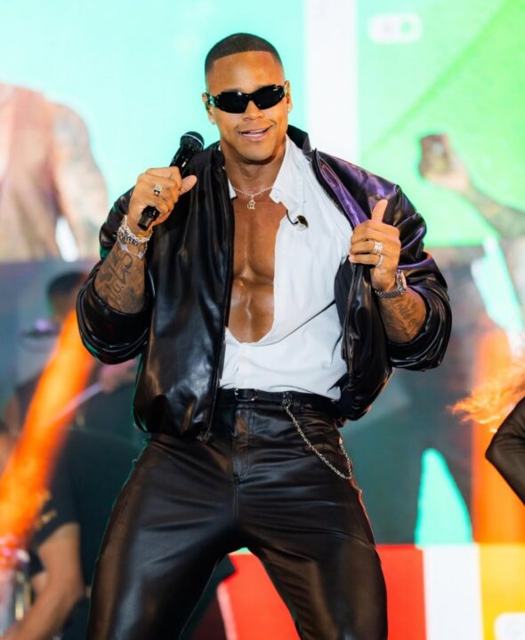 Leo Santana anuncia data do Baile da Santinha 2026 em Salvador