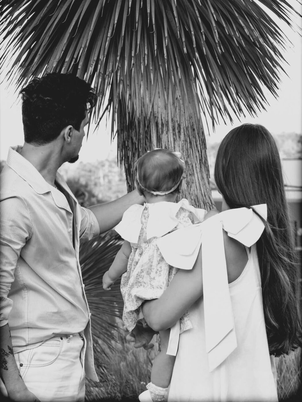 Luan Santana comemora 11 meses de Serena com foto fofa