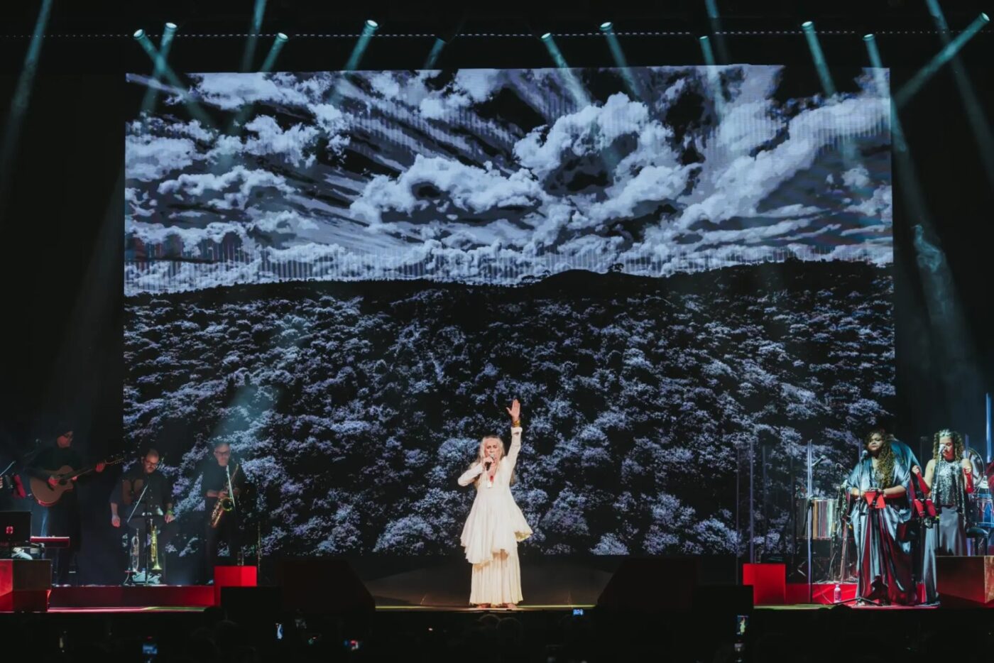 Maria Bethânia celebra 60 anos de carreira com dois shows neste fim de semana em Salvador