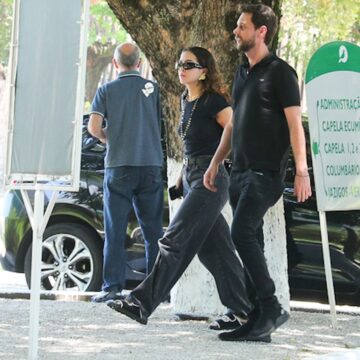 Mel Maia dá último adeus à mãe em cerimônia no Rio de Janeiro