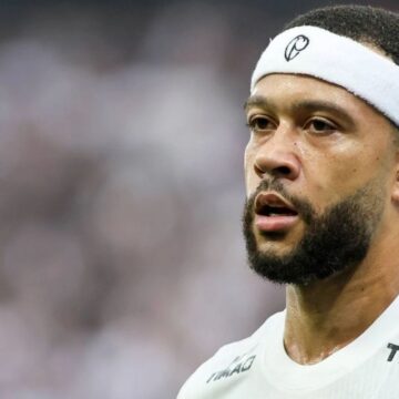 Memphis Depay sofre nova lesão, desfalca o Corinthians contra o Cruzeiro, e já soma 73 dias fora em 2025