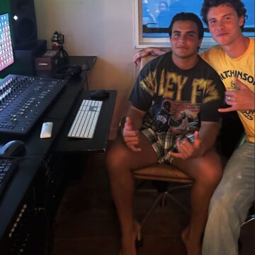 Marcelo Sangalo posta foto com Shawn Mendes em Salvador: ‘Sempre bem-vindo’