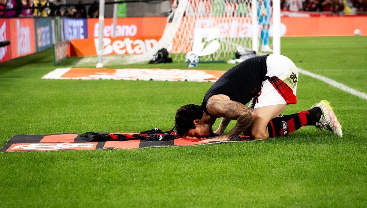 Pedro se pronuncia e confirma ausência na final da Libertadores: ‘Muito triste por estar de fora’